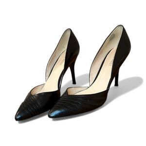 Nine West Black Leather Pump (sz 8)